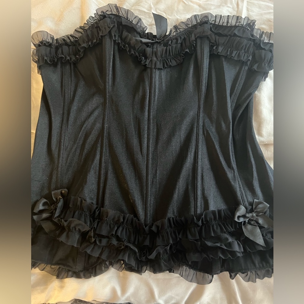 Torrid black bustier size 2x